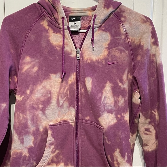 Nike Tops - Women’s Custom Vintage Bleach Nike Sweatshirt